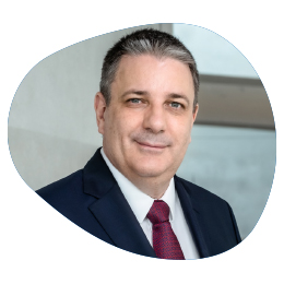 Kai Beckmann, CEO Performance Materials (portrait)